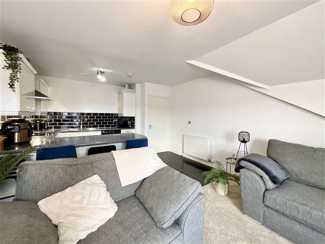 Open plan lounge/diner