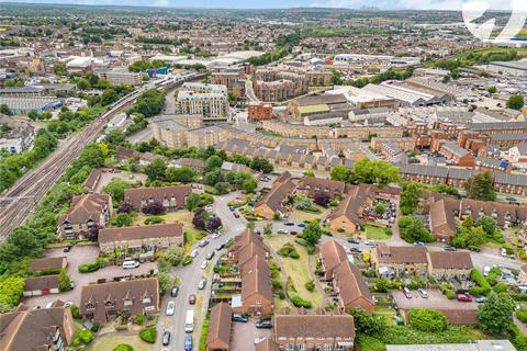 90 Knights Manor Way, Dartford, DA1 5SP