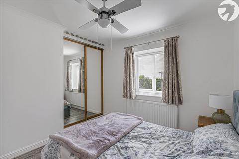 144 Knights Manor Way, Dartford, DA1 5SP