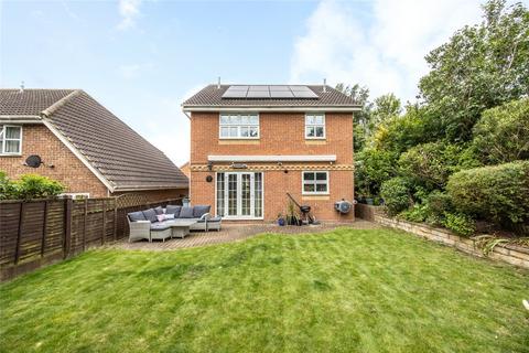 4 bedroom detached house for sale, Chequers Court, Strood, Kent, ME2