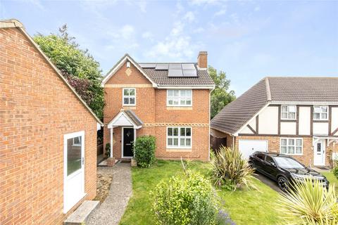 4 bedroom detached house for sale, Chequers Court, Strood, Kent, ME2