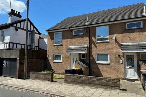 3 bedroom end of terrace house for sale, Fosterhill Road, Bedford