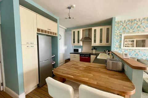 2 bedroom flat for sale, Flat 1, Orielton Hall, Barmouth, LL42 1SU