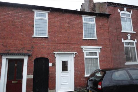 2 bedroom terraced house to rent, King Street, Wollaston