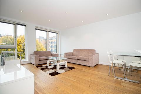 3 bedroom apartment to rent, Heneage Street, E1