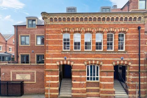 4 bedroom townhouse for sale, Peckitt Street, York, YO1 9SF