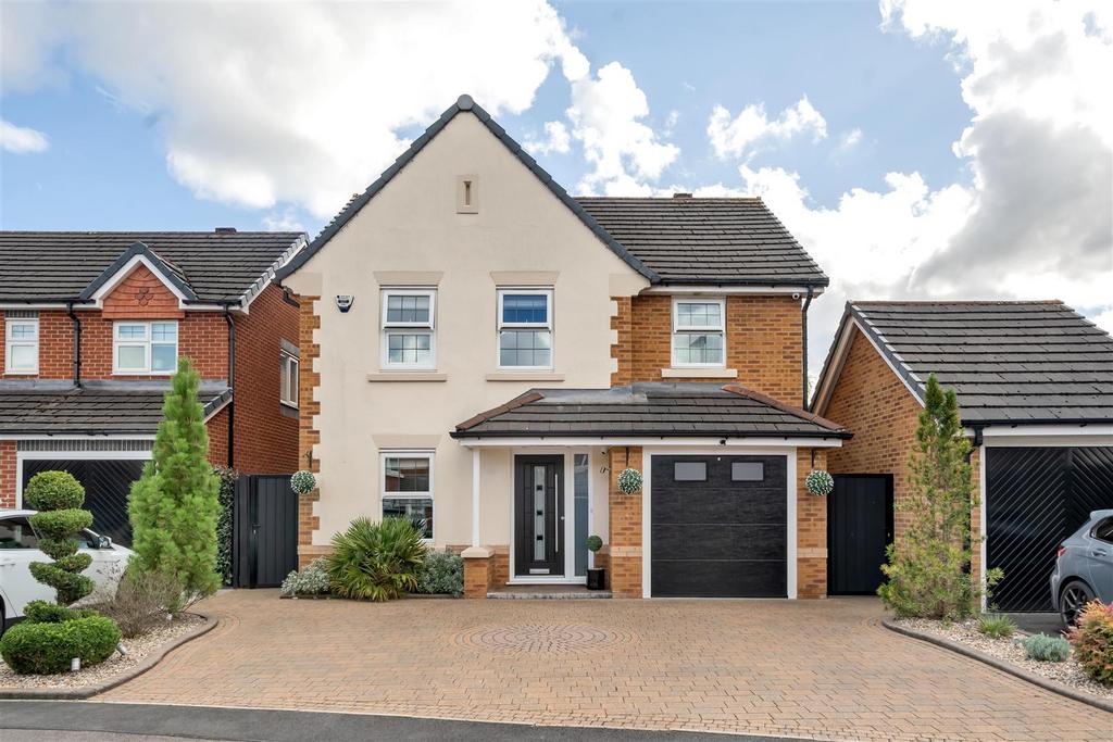 priestfields-leigh-4-bed-detached-house-390-000