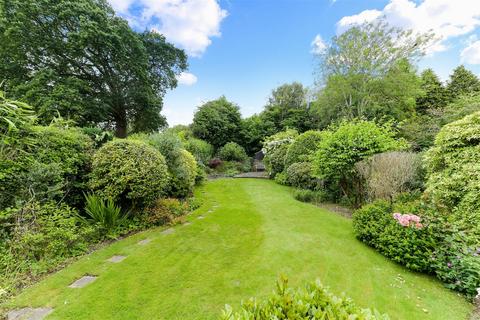 5 bedroom detached house for sale, Tadworth Street, Tadworth