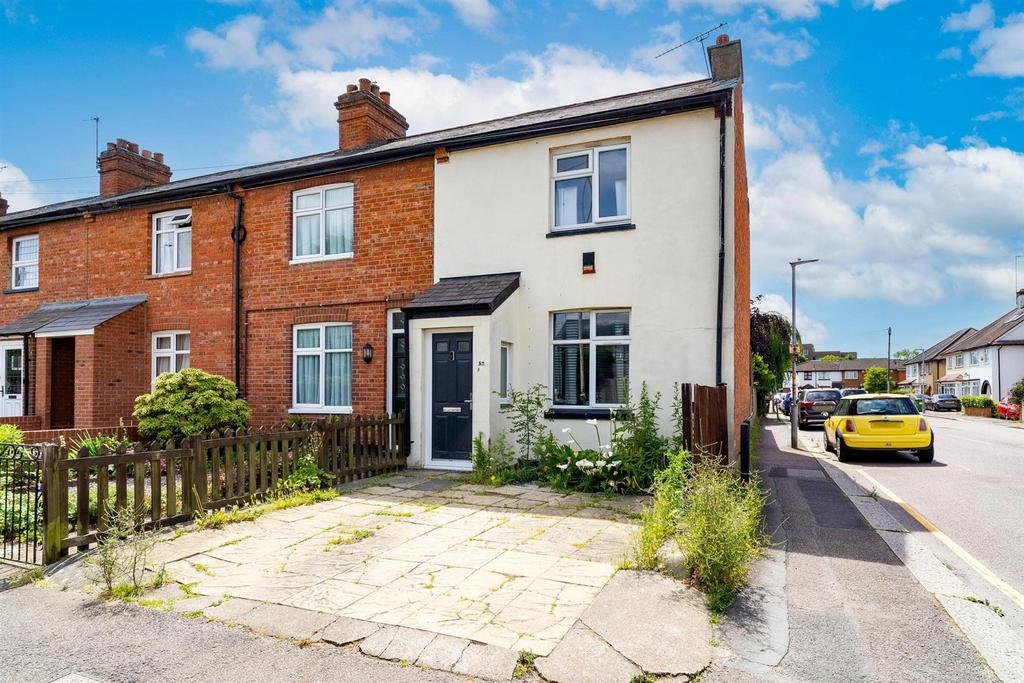 Furzehill Road, Borehamwood WD6 2 bed end of terrace house for sale £439,950