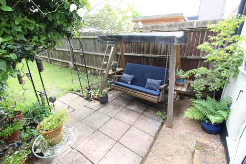105 Browning Avenue, Worcester Park, KT4 8LD