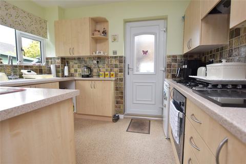 3 bedroom semi-detached house for sale, Kent Crescent, Pudsey, West Yorkshire