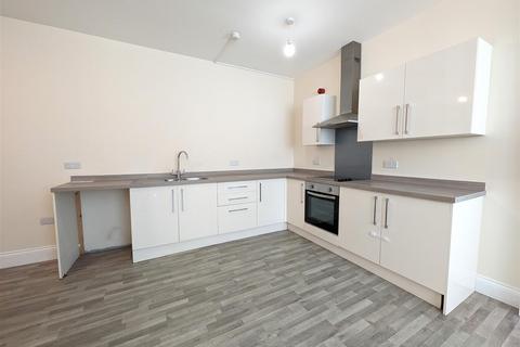 2 bedroom ground floor flat to rent, Dean Road , Scarborough