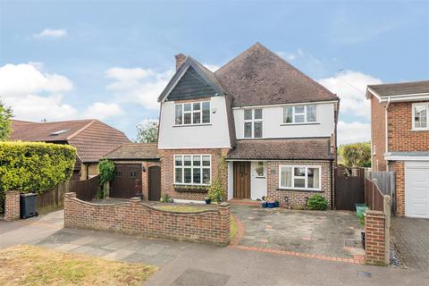 4 bedroom detached house for sale, Broxbourne Road, Orpington BR6