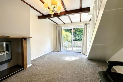 2 bedroom semi-detached house for sale, Sunnybank, Denby Dale, Huddersfield, HD8 8TJ