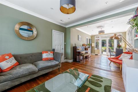 29 Bruton Way, London, W13 0BY