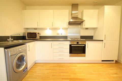 2 bedroom flat to rent, Meath Crescent, London E2