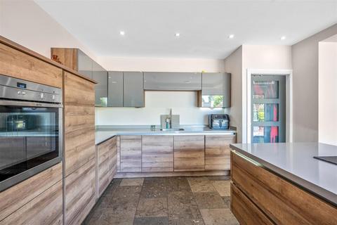 129 Rectory Road, Sutton Coldfield, B75 7RT