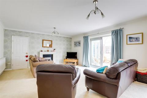 5 bedroom detached house for sale, Dorchester Gardens, West Bridgford NG2