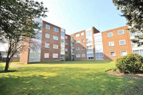 1 bedroom flat to rent, Staines Road West, Sunbury-on-Thames TW16