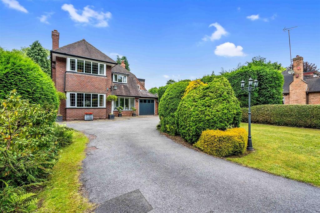 Thornhill Road, Streetly 4 bed detached house for sale £880,000