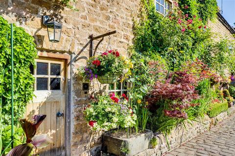 4 bedroom cottage for sale, Main Street, Linby NG15