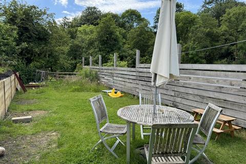 3 bedroom terraced house for sale, Heol Cennen, Ffairfach, Llandeilo