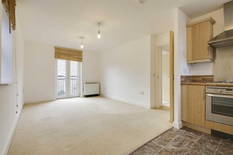 2 bedroom apartment to rent, Alchester Court, Towcester