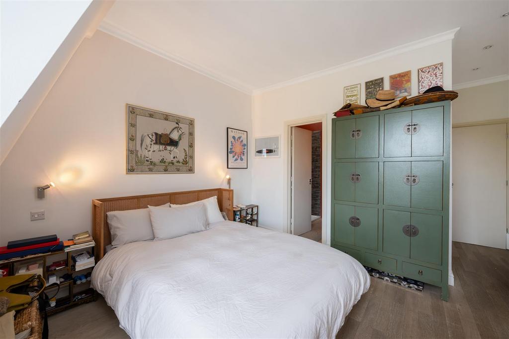 5, 73 Cadogan Square Hi-10.jpg