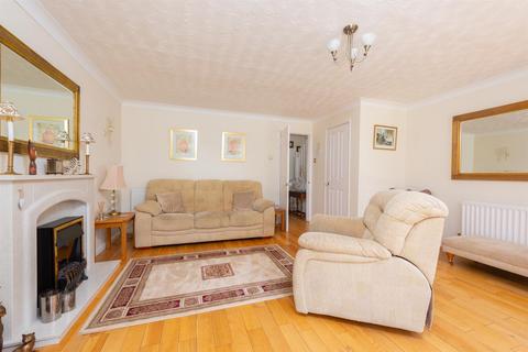 3 bedroom semi-detached house for sale, Fayrewood Chase, Basingstoke RG22