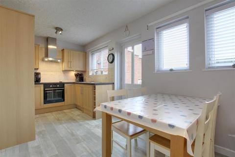 3 bedroom end of terrace house for sale, St. Quintin Park, Brandesburton