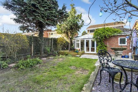 3 bedroom detached house for sale, Melton, Stantonbury