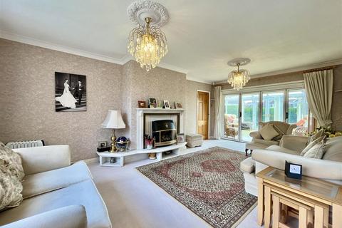 5 bedroom detached house for sale, Westway, Garforth, Leeds