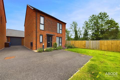 3 bedroom detached house for sale, Friesian Way, Uttoxeter ST14