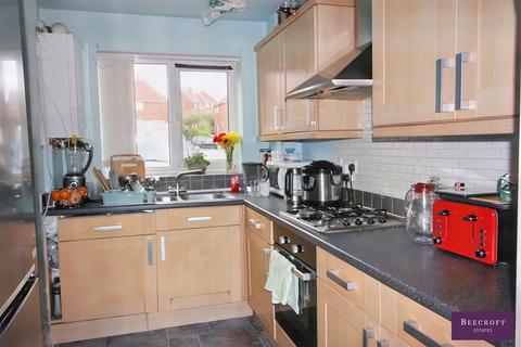 2 bedroom terraced house for sale, Beechlea, Thurnscoe