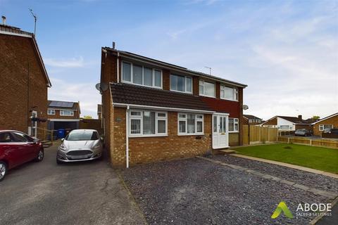 235 Fairham Road, Stretton, Burton-on-trent, DE13 0BU