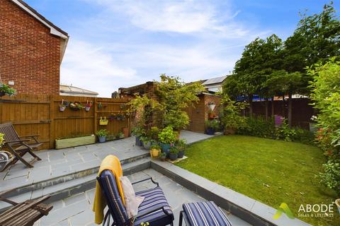 235 Fairham Road, Stretton, Burton-on-trent, DE13 0BU