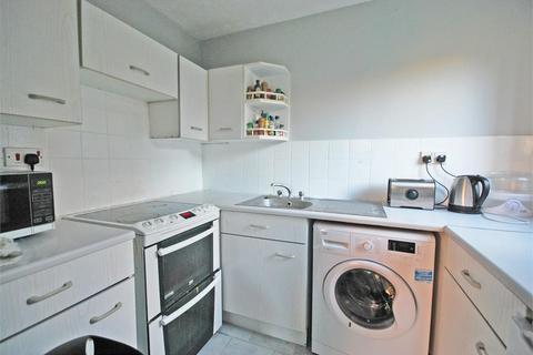 2 bedroom apartment to rent, Varsity Drive, Twickenham