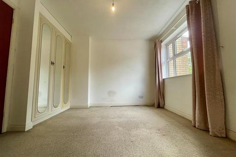 2 bedroom terraced house to rent, Bowling Green Croft, Haxby Road