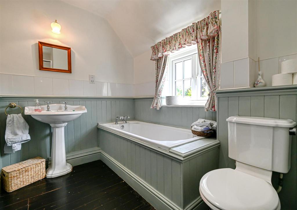 Footbridge Cottage-12.jpg