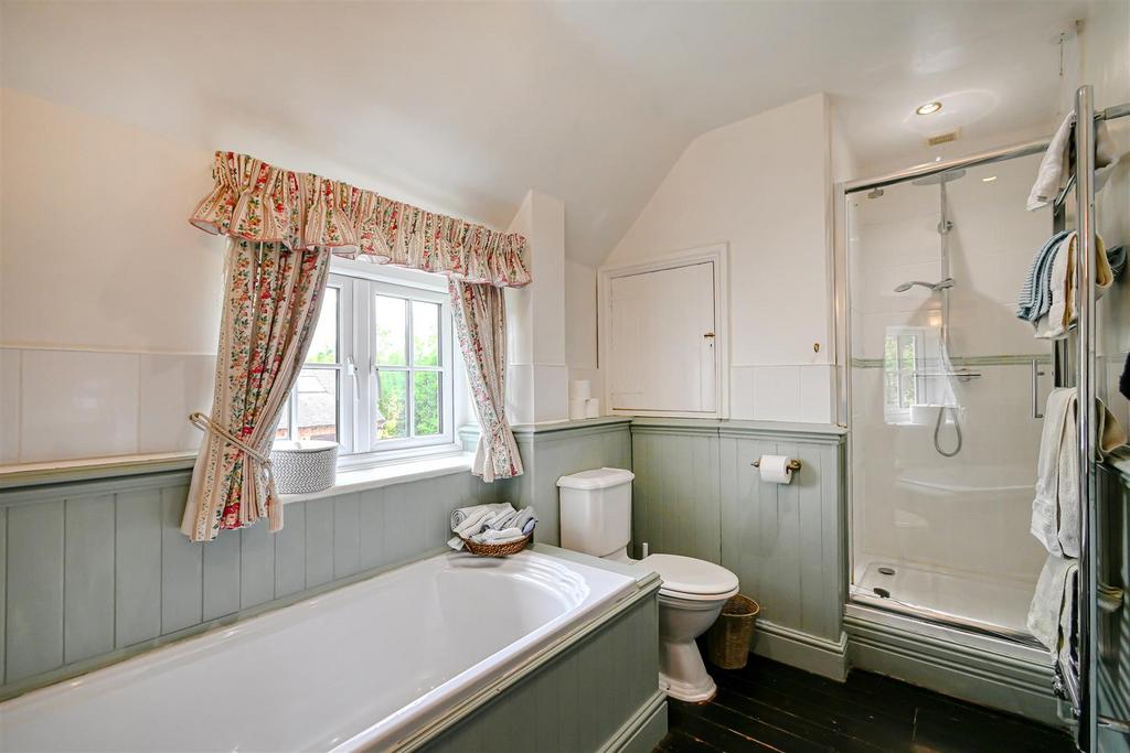 Footbridge Cottage-13.jpg