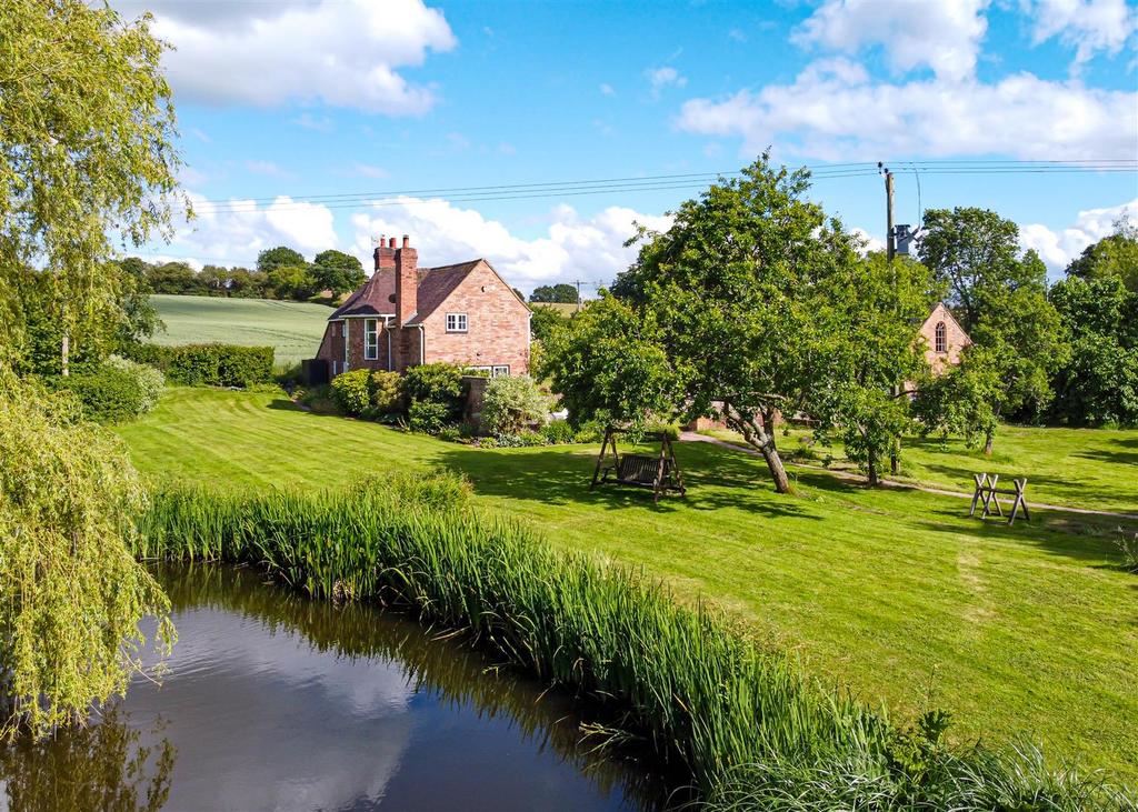 Footbridge Cottage-drone3.jpg