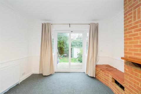 2 bedroom maisonette for sale, Warren Road, North Chingford