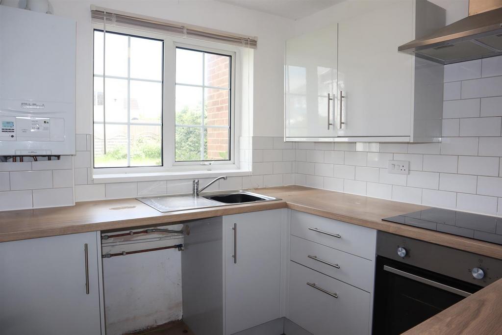 Dawes Close, Clevedon BS21 2 bed house to rent £995 pcm (£230 pw)