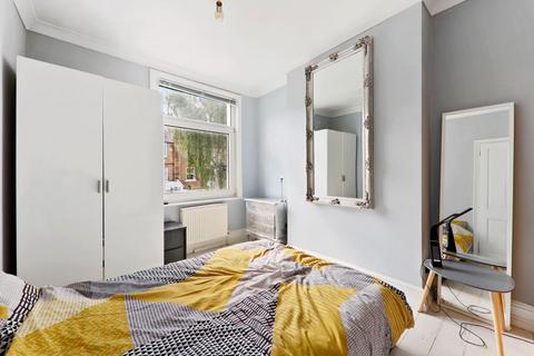7 Watlington Grove, London, SE26 5RR