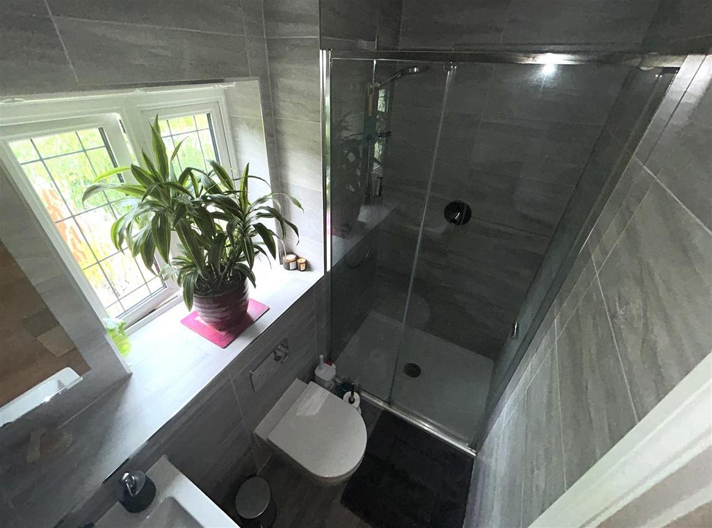 En suite shower room