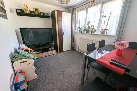 4 Daniell Walk, Corby, NN18 0SF