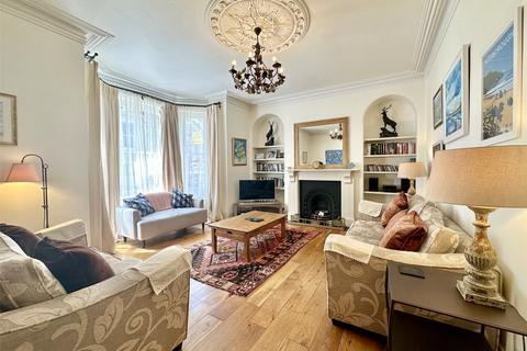 10 Greenclose Road, Ilfracombe, EX34 8BT