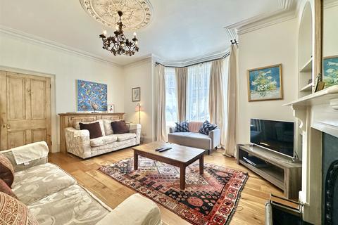 10 Greenclose Road, Ilfracombe, EX34 8BT