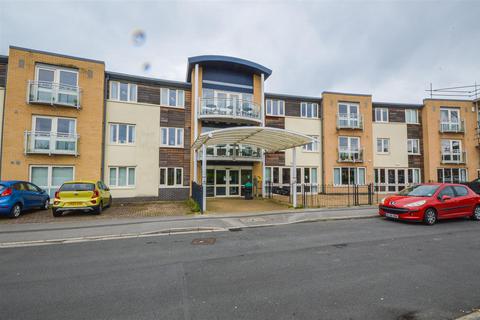 2 bedroom ground floor flat for sale, Whinn Dale, Cecily Close, Normanton WF6