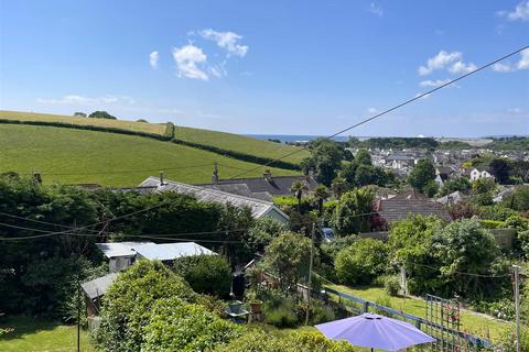 4 bedroom semi-detached house for sale, Vicarage Road, Tywardreath